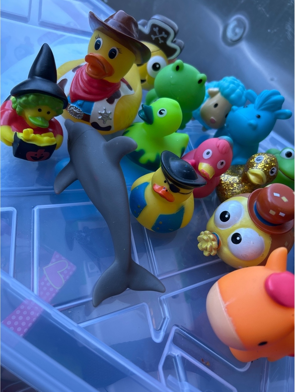 Assorted bath toys